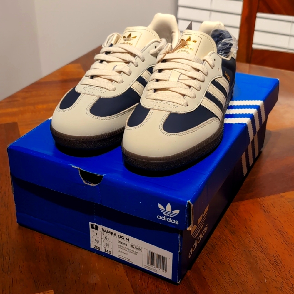 Adidas Samba Sneakers